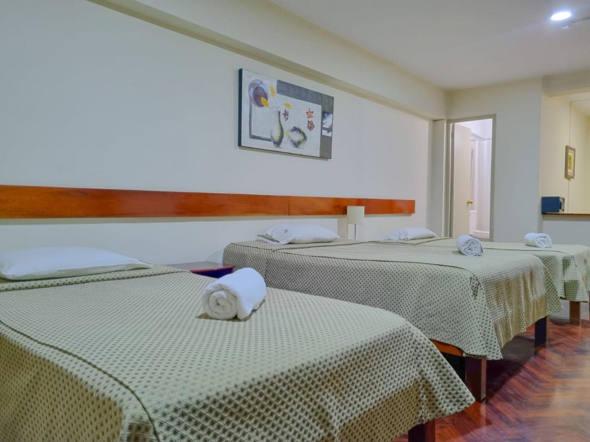 Hostal Solari Trujillo Bagian luar foto